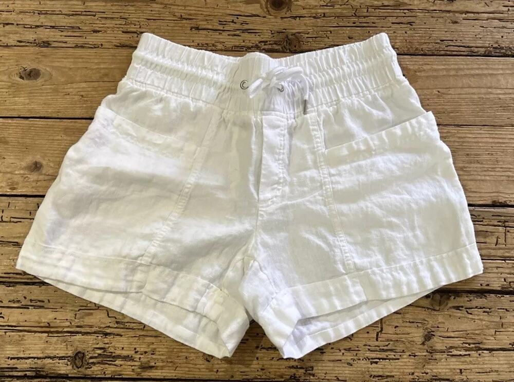 Athleta Women’s Size 4 White Cabo Linen 4” Short EUC